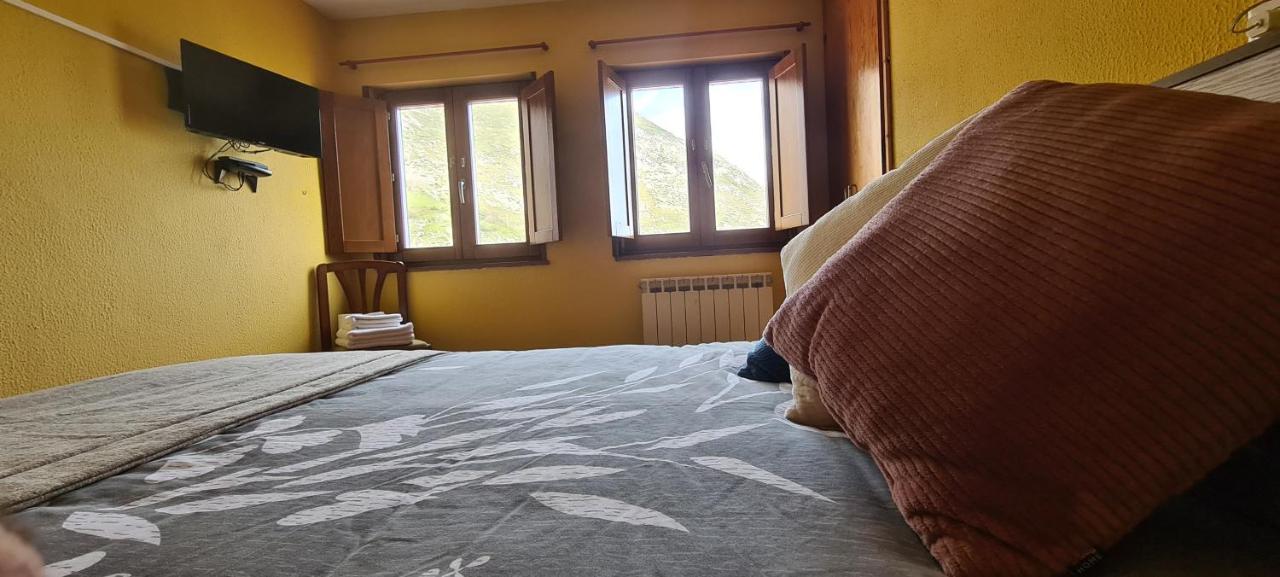 Taberna De Tresviso Hotell Eksteriør bilde